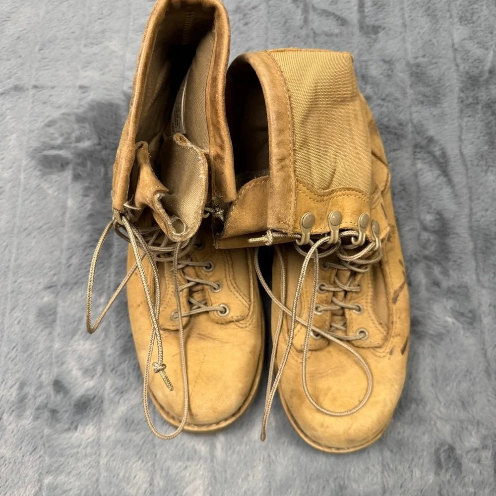 Danner MEB Hot 53110 Mens 11 R USMC Military Combat Boots Tan Leather Vibram USA